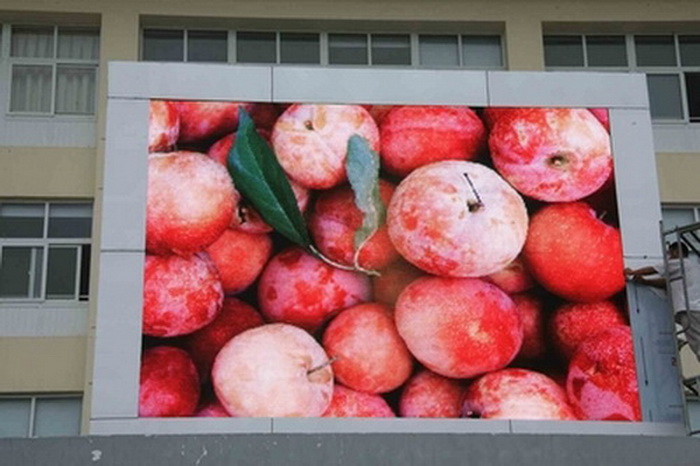 Exterior wall LED display screen